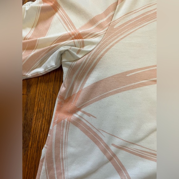 LuLaRoe Morgan Top - Picture 3 of 3